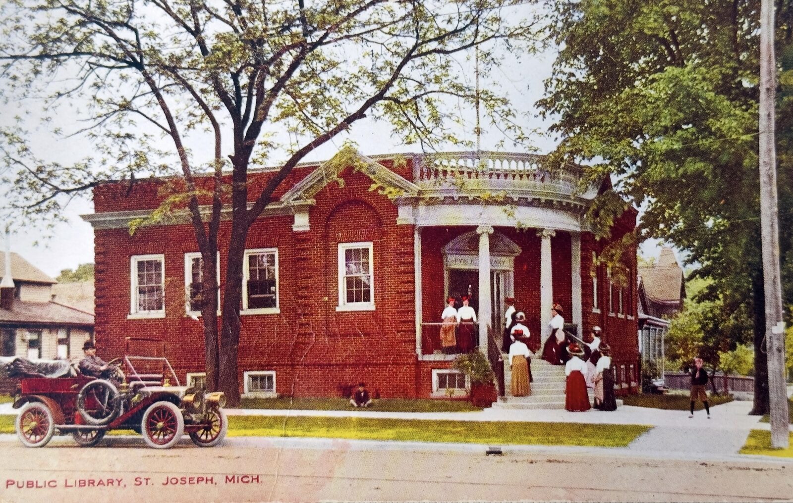 St. Joseph Public Library, vintage postcard ca. 1910